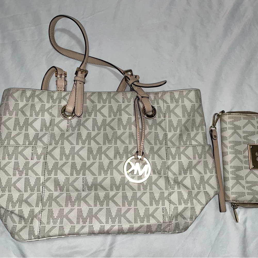 Michael Kors East/West Tote Handbag Vanilla Tote